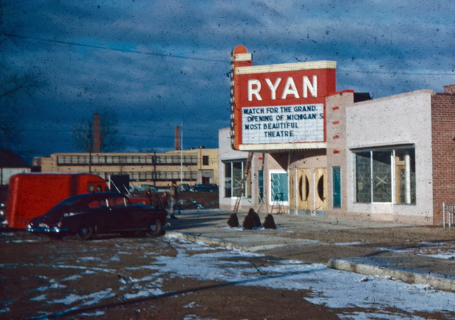 Ryan Theatre - RYAN THEATRE WARREN MI ENTRANCE BEFORE OPENING 1949 COURTESY AL JOHNSON